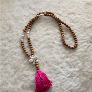 Wooden beaded necklace - New